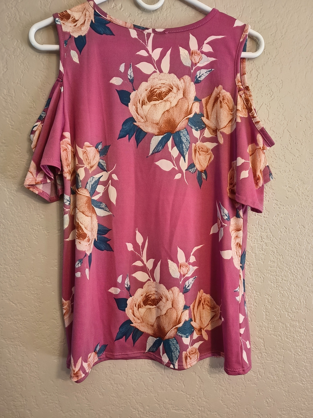 Pink Open Shoulder V Neck With Gold Accent Piece Floral Shirt Tunic Blouse Top - Picture 4 of 5
